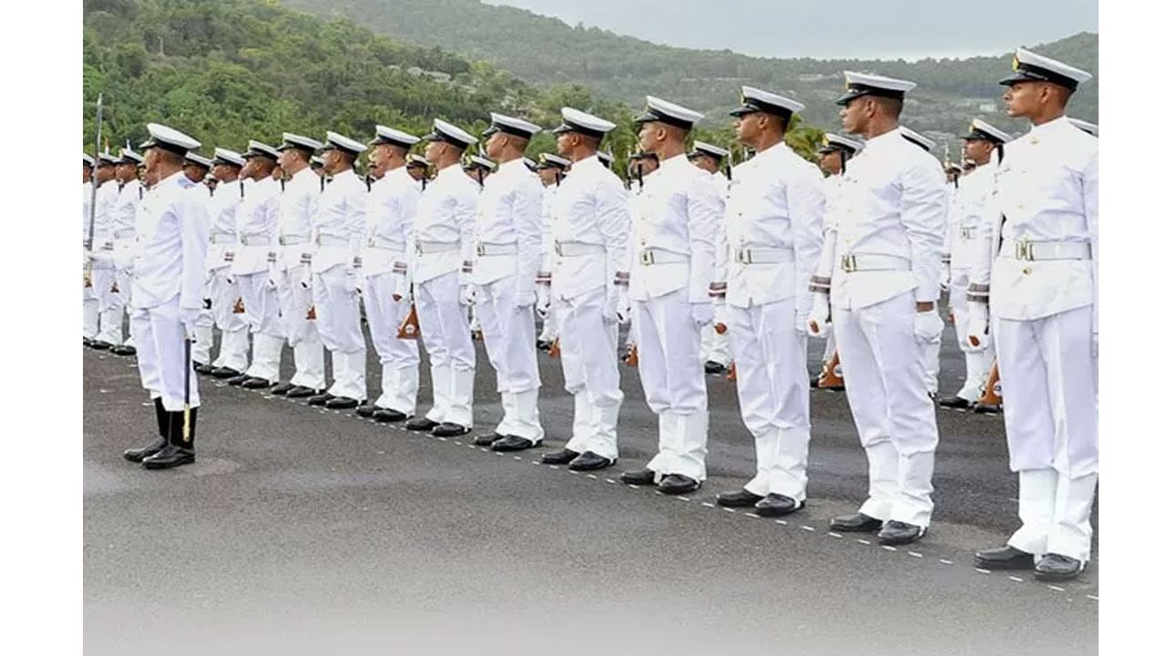 Indian Navy Jobs 2022 పద తరగత అరహతత ఇడయన నవల 1531 ఉదయగల