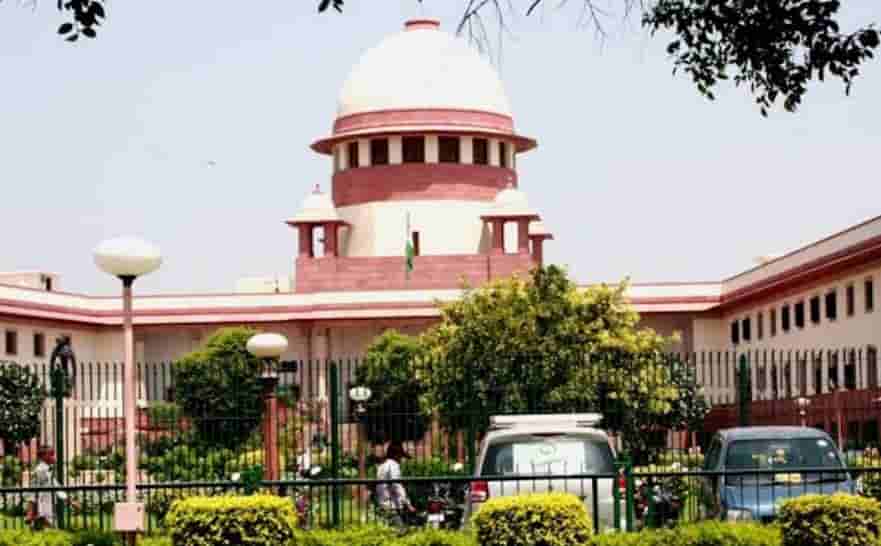 కశ్మీరీ విద్యార్థులపై దాడులపై కేంద్రం సహా 11 రాష్ట్రాలకు సుప్రీం నోటీసులు