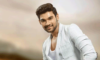 ఎన్టీఆర్‌దే కాదు.. రామ్ చరణ్ మూవీనీ పైరసీ చేస్తా