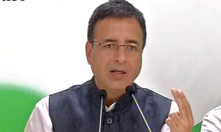 పుల్వామా ఘటనకు వ్యతిరేకంగా పాకిస్థాని జర్నలిస్ట్ పోస్ట్స్