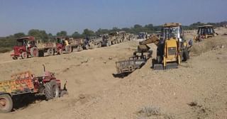 స్వార్థం కోసం పార్టీ మారితే ప్రజలు ఆదరించరు