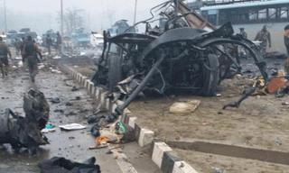 రోజ్…రోజ్…రోజ్…రోజ్…రోజా పువ్వా