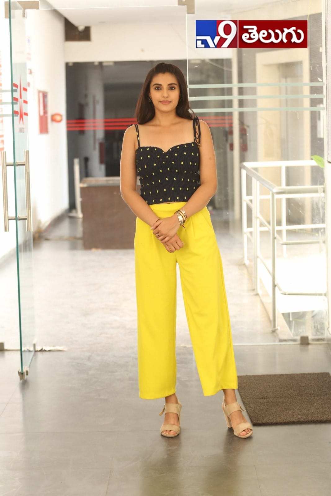 ‘దివ్యాన్ష కౌశిక్’ న్యూ ఫొటోస్