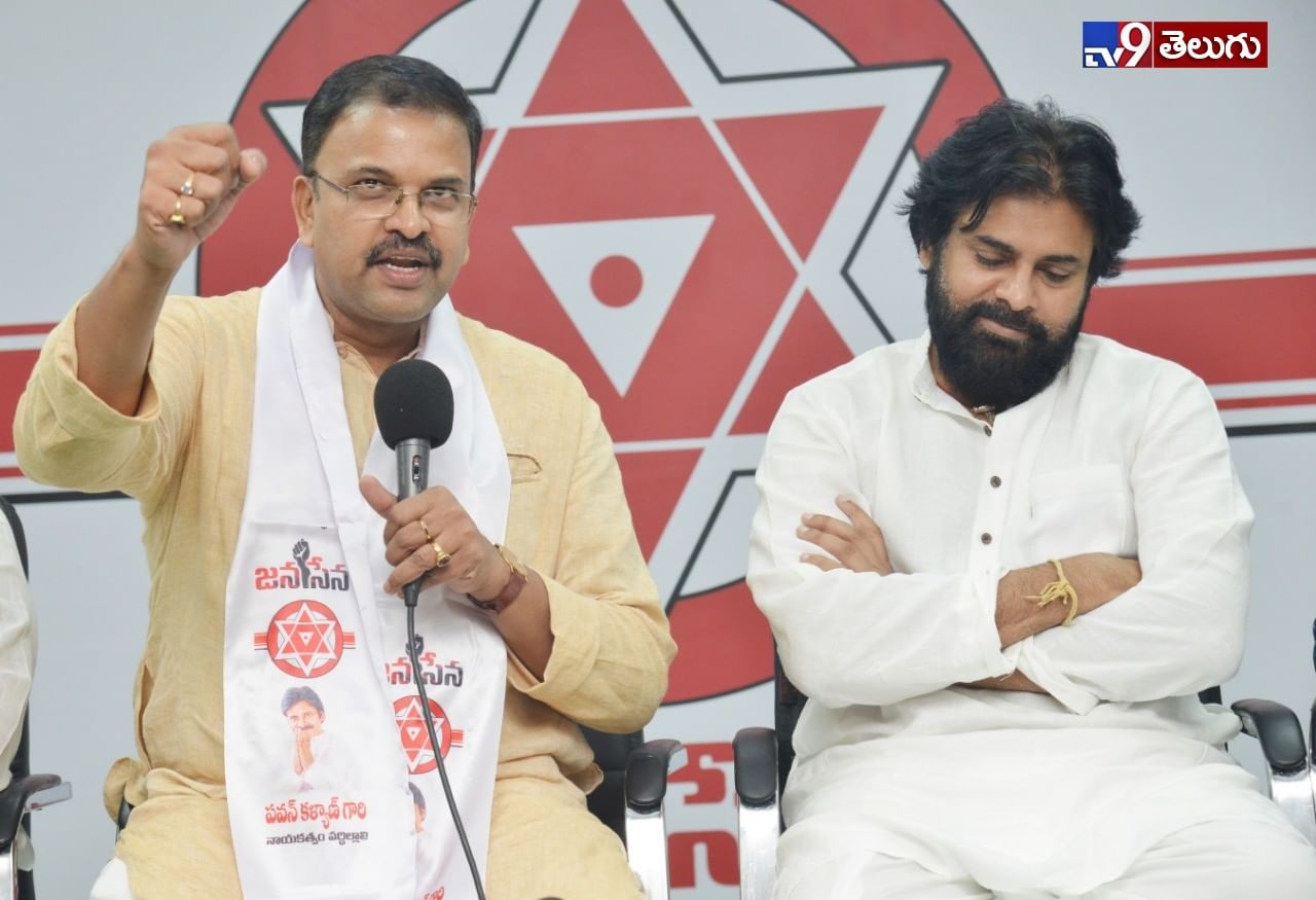 శ్రీ  జె డి.లక్ష్మి నారాయణ గారు జనసేన పార్టీ లోకి చేరిన  ఫొటోస్