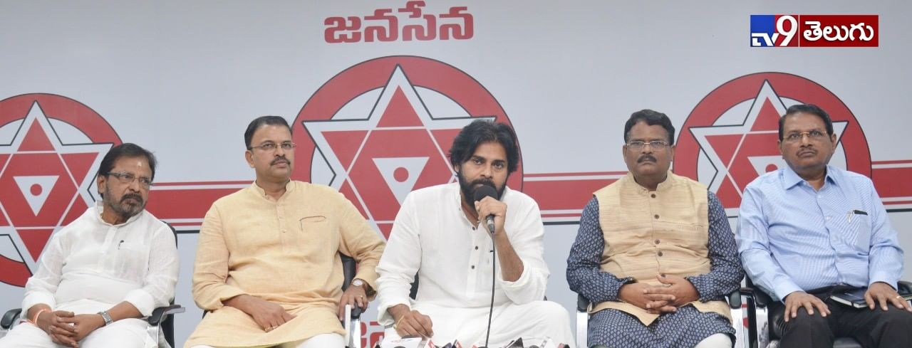 శ్రీ  జె డి.లక్ష్మి నారాయణ గారు జనసేన పార్టీ లోకి చేరిన  ఫొటోస్