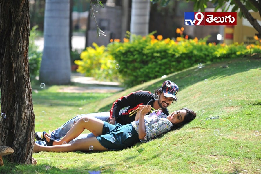 ‘ప్రేమ కథా చిత్రం -2 ‘ మూవీ ఫొటోస్