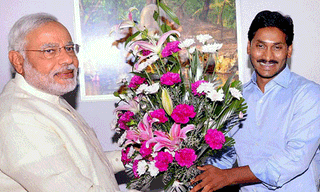 నా కష్టాలు నీకేం తెలుసు జగన్‌?: పవన్ కళ్యాణ్