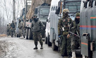 కరోనా వైరస్ భయం…. ఢిల్లీలో ఐఆర్ఎస్ అధికారి ఆత్మహత్య