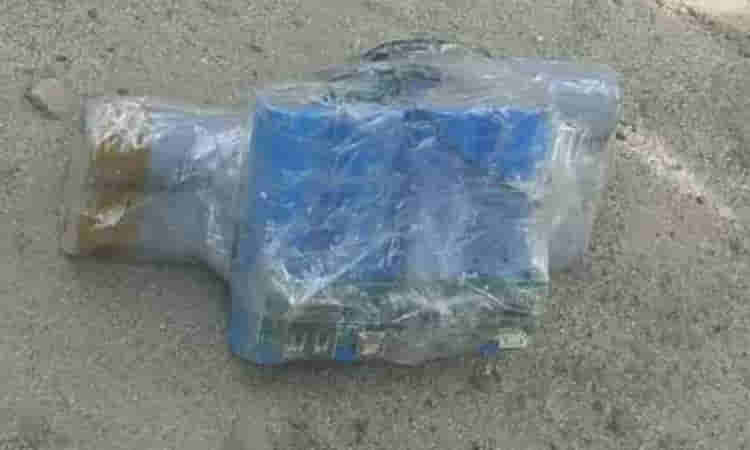 జమ్మూ ఎయిర్పోర్టులో బ్యాగ్ కలకలం