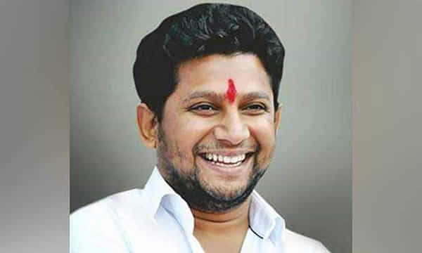 కమలం గూటికి చేరిన కాంగ్రెస్ ఎమ్మెల్యే కుమారుడు