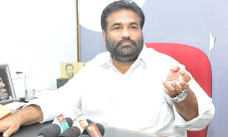 పోలీసులకు అడ్డంగా దొరికిన దొంగ పోలీసులు