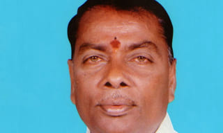 టీడీపీ, వైసీపీ పార్టీలు మేనిఫెస్టోను ఎందుకు ప్రకటించడంలేదు?