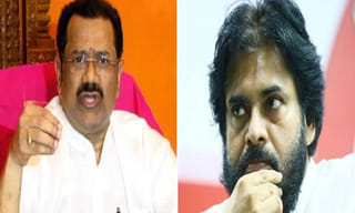 రాష్ట్రంలో ఎక్కడైనా అభివృద్ధి కనిపిస్తోందా?: బాబుపై షర్మిల ఫైర్