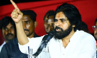 వైసీపీలో చేరిన సినీ రచయిత చిన్నికృష్ణ..!