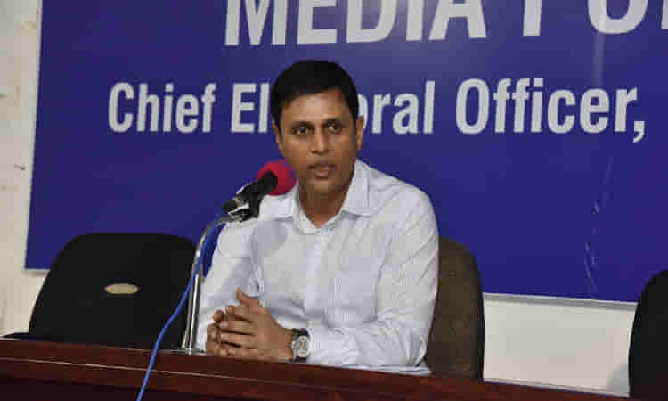 తెలంగాణలో నేడు, రేపు నామినేషన్ల స్వీకరణ లేదు : రజత్కుమార్