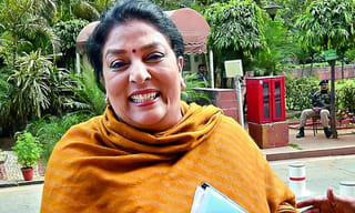 విజయవాడ బరిలో కుబేరులు