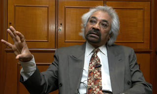 ఏలియన్స్ రహస్యంగా మనల్ని గమనిస్తున్నాయా..!