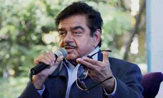 టీడీపీకి మరో షాక్.. స్వతంత్ర అభ్యర్థిగా కొత్తపల్లి