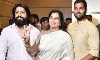 నామినేషన్ దాఖలుకు ‘ముహూర్తం’ చూస్తున్న నేతలు