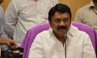 తెలంగాణ ఎంపీలు గెలిస్తే.. కేంద్రంలో చక్రం తిప్పొచ్చు: కేటీఆర్