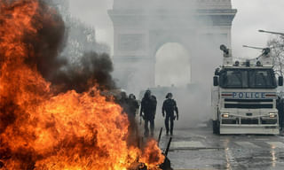 సైనిక స్థావరంపై ఉగ్రదాడి.. 21మంది సైనికులు మృతి