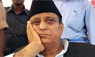 సాధ్వి ప్రజ్ఞా సింగ్ ఠాకూర్‌పై కేసు నమోదు