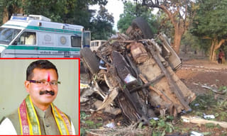 మోహన్ బాబుకు లీగల్ నోటీసులు పంపిన వైవిఎస్ చౌదరి