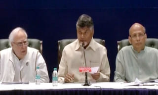 మృత్యుంజయుడిగా బోరుబావి నుంచి బయటపడ్డ చిన్నారి