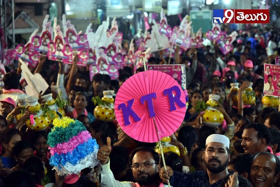 అంబర్ పేట ఎన్నికల  ప్రచారం లో ప్రసంగిస్తున్న ‘కేటీఆర్’ ఫొటోస్