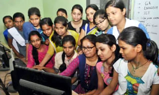 వనస్థలిపురంలో మహిళపై యువకుల అత్యాచారం