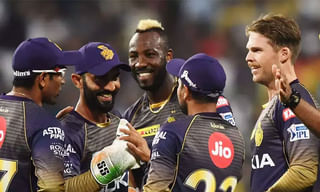 టాస్ గెలిచి బ్యాటింగ్ ఎంచుకున్న ధోని