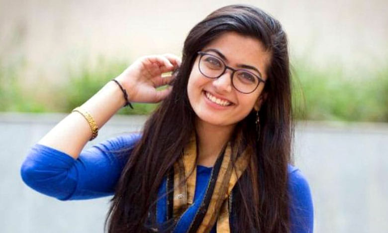 గీతను అప్పుడే బాలీవుడ్ పిలుస్తోందా..?