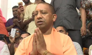 మాయావతి, యోగీపై చర్యలు.. ఈసీపై సుప్రీం సంతృప్తి..