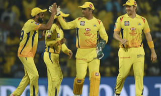 టాస్‌ గెలిచి బౌలింగ్ ఎంచుకున్న చెన్నై