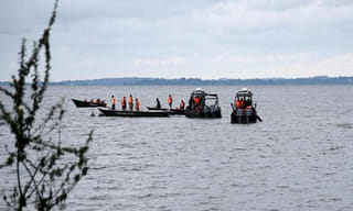 ఈస్టర్ ప్రార్థనల్లో విషాదం.. చ‌ర్చి గోడ కూలి 13 మంది మృతి