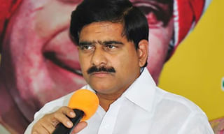 జగన్ కనుసైగ చేస్తే చాలు ఒక్కరు కూడా మిగలరు