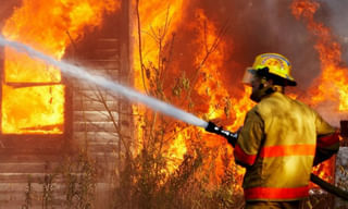 కేసీఆర్‌కు గుడి: జగ్గారెడ్డి భజన