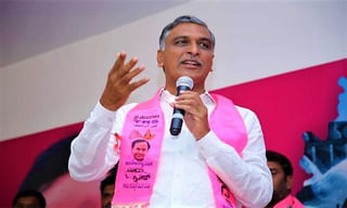 రాప్తాడులో టీడీపీ, వైసీపీ నేతల పరస్పర ఫిర్యాదులు