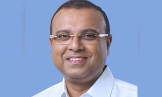 ఓటేసిన బీజేపీ లీడర్ ఎల్‌కే అద్వాణీ..