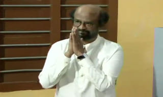 ఓటు హక్కు వినియోగించుకున్న సినీ ప్రముఖులు