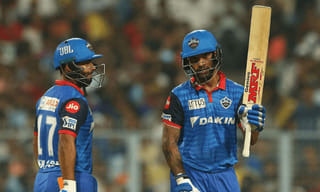 టాస్ గెలిచి ఫీల్డింగ్‌ ఎంచుకున్న ఢిల్లీ