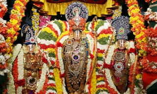 శ్రీవారి సేవలో త్రివిక్రముడు