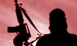 అగ్నిప్రమాదానికి గురైన ఐఎన్‌ఎస్ విక్రమాదిత్య.. అధికారి మృతి