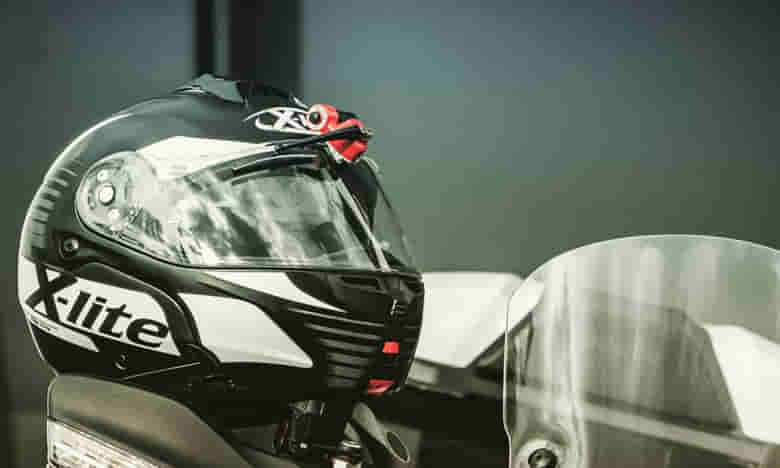 వర్షమా! వైపర్ హెల్మెట్లు వస్తున్నాయి...