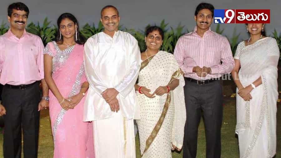 నాటి జ్ఞాపకాల్లో నేను…’జగన్’ అరుదైన ఫోటోలు