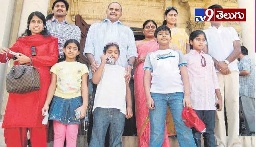 నాటి జ్ఞాపకాల్లో నేను…’జగన్’ అరుదైన ఫోటోలు