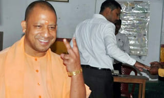 దేవుడ్ని నేనేమీ కోరలేదు..మరి..ఎందుకీ ధ్యానముద్ర ?