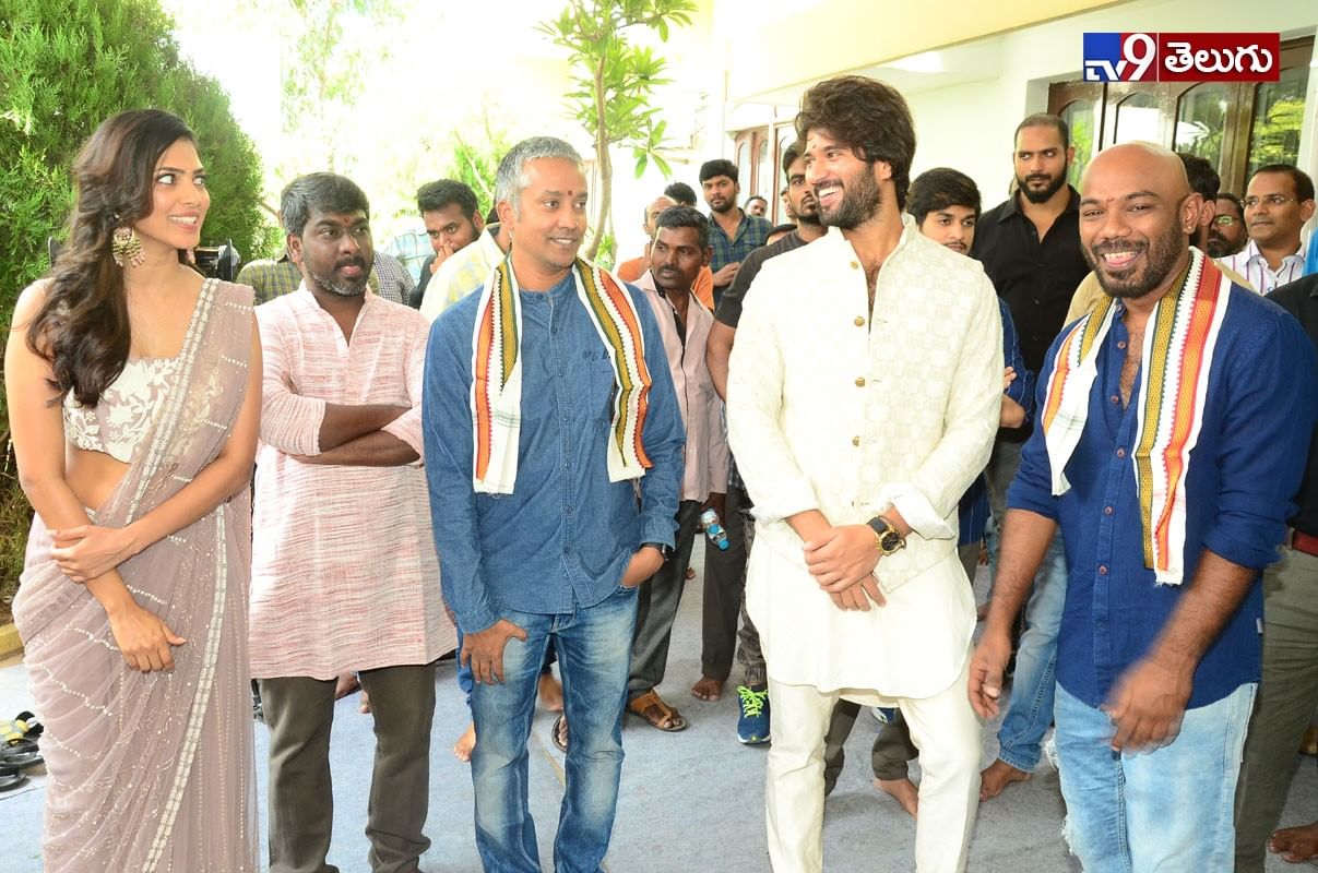 న్యూ మూవీ ‘హీరో’ విజయ్ దేవరకొండ ప్రారంభోత్సవ ఫొటోస్