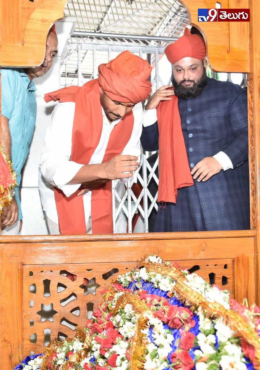 కడప లో దర్గా ను దర్శించిన నూతన సీఎం ‘వైస్.జగన్ ఫొటోస్’