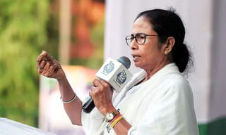 ఇక సినిమాలు పడుకుని కూడా చూడొచ్చు…